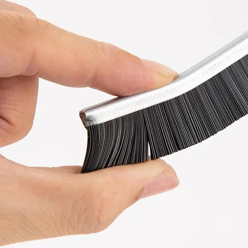 Gap Cleaning Brush